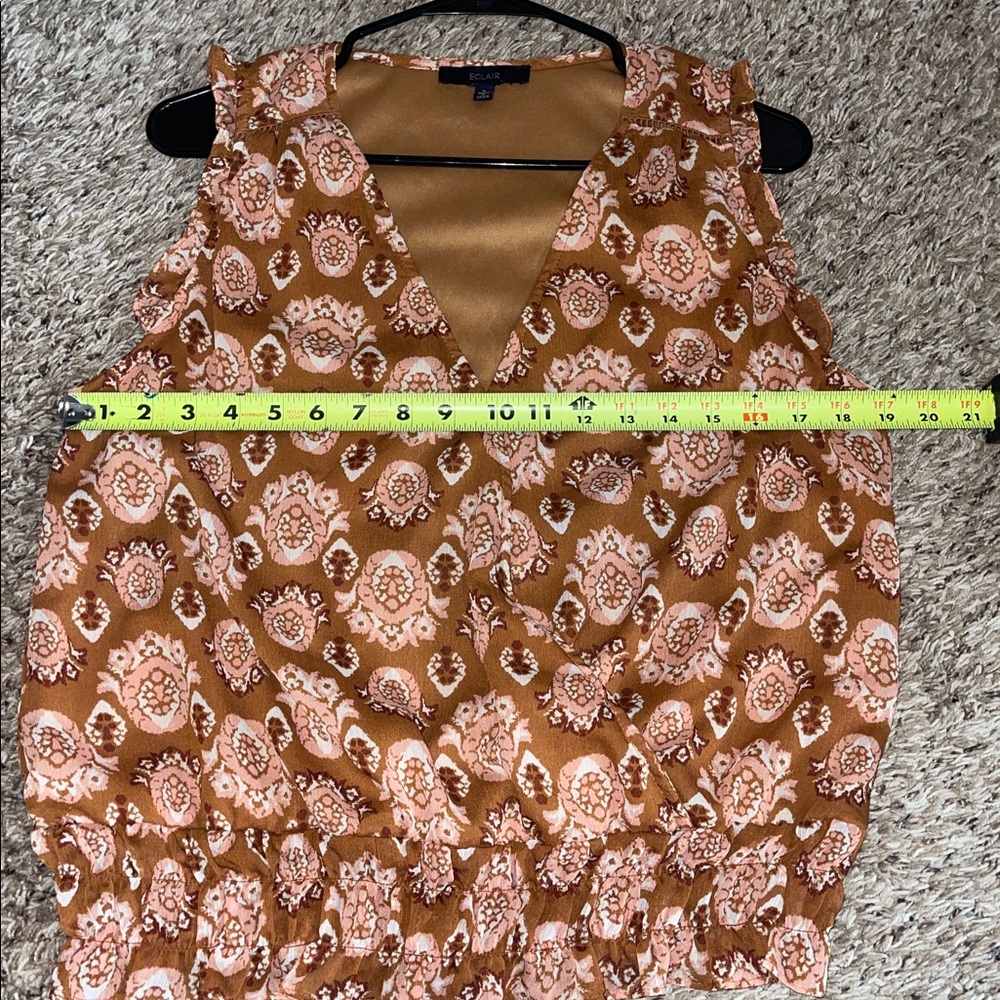 ECLAIR Floral Ruffle Sleeveless V-Neck Women's Blouse Size Large - Picture 5 of 6